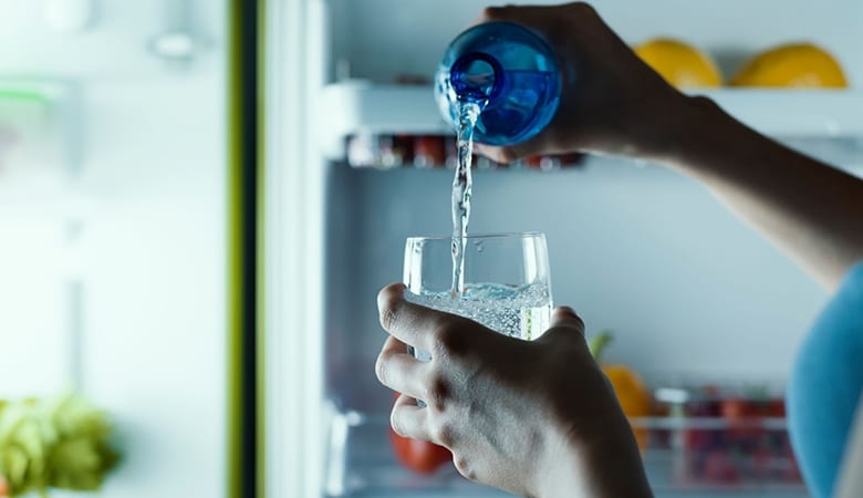 Bỏ túi 7 cách uống nước đúng cách để giúp bạn khoẻ khoắn tươi tắn hơn